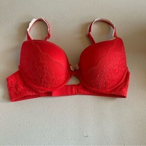 Victoria’s Secret bra